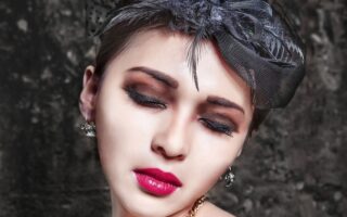 Jak zrobić makijaż wampirzy? Porady na mroczny styl