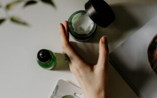Najlepsze naturalne produkty do pielęgnacji włosów w 2024 roku