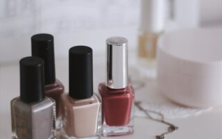 Top 10 produktów do pielęgnacji paznokci w 2024 roku