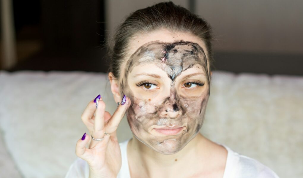 Jak zrobić peeling? Sprawdź nasz przewodnik po rodzajach peelingu