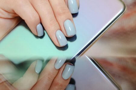 Fajne paznokcie - jak zrobić? Praktyczne porady dla perfekcyjnego manicure