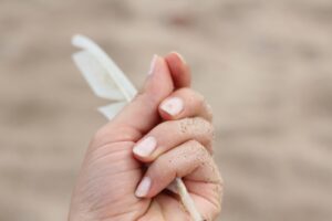 Domowe sposoby: naturalne metody na białe paznokcie
