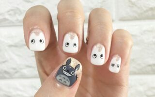 Jak zrobić wzorki na paznokciach z taśmy? Krok po kroku do mistrzowskiego manicure!