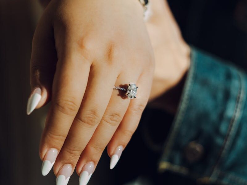 Jak zrobić baby boomer na paznokciach? Twój przewodnik do idealnego manicure!