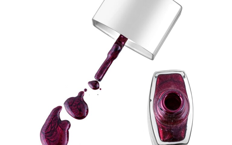 Jak zrobić brokatowe ombre na paznokciach? Krok po kroku do perfekcyjnego manicure!