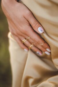 Wprowadzenie do stempli w manicure hybrydowym